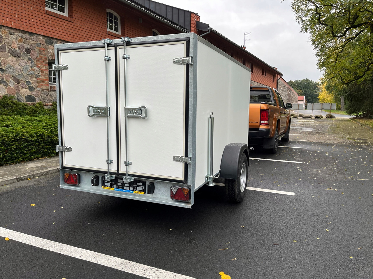 PRZYCZEPA KONTENER CARGO BOX 2,6 x 1,5 ZABUDOWANA / CARGO CONTAINER TRAILER BOX 2.6 x 1.5 ENCLOSED - 밀폐형 박스 트레일러 : 사진 4 PRZYCZEPA KONTENER CARGO BOX 2,6 x 1,5 ZABUDOWANA / CARGO CONTAINER TRAILER BOX 2.6 x 1.5 ENCLOSED - 밀폐형 박스 트레일러 : 사진 4
