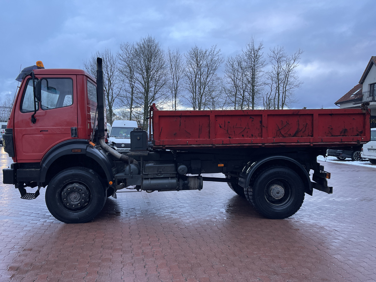 MERCEDES-BENZ 1824 - 덤프트럭 : 사진 4 MERCEDES-BENZ 1824 - 덤프트럭 : 사진 4