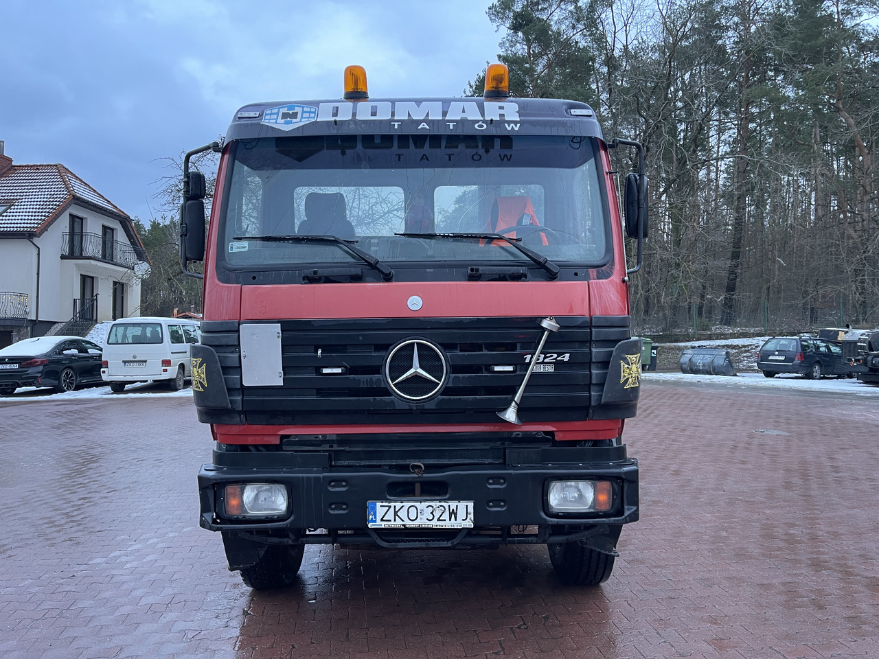 MERCEDES-BENZ 1824 - 덤프트럭 : 사진 2 MERCEDES-BENZ 1824 - 덤프트럭 : 사진 2