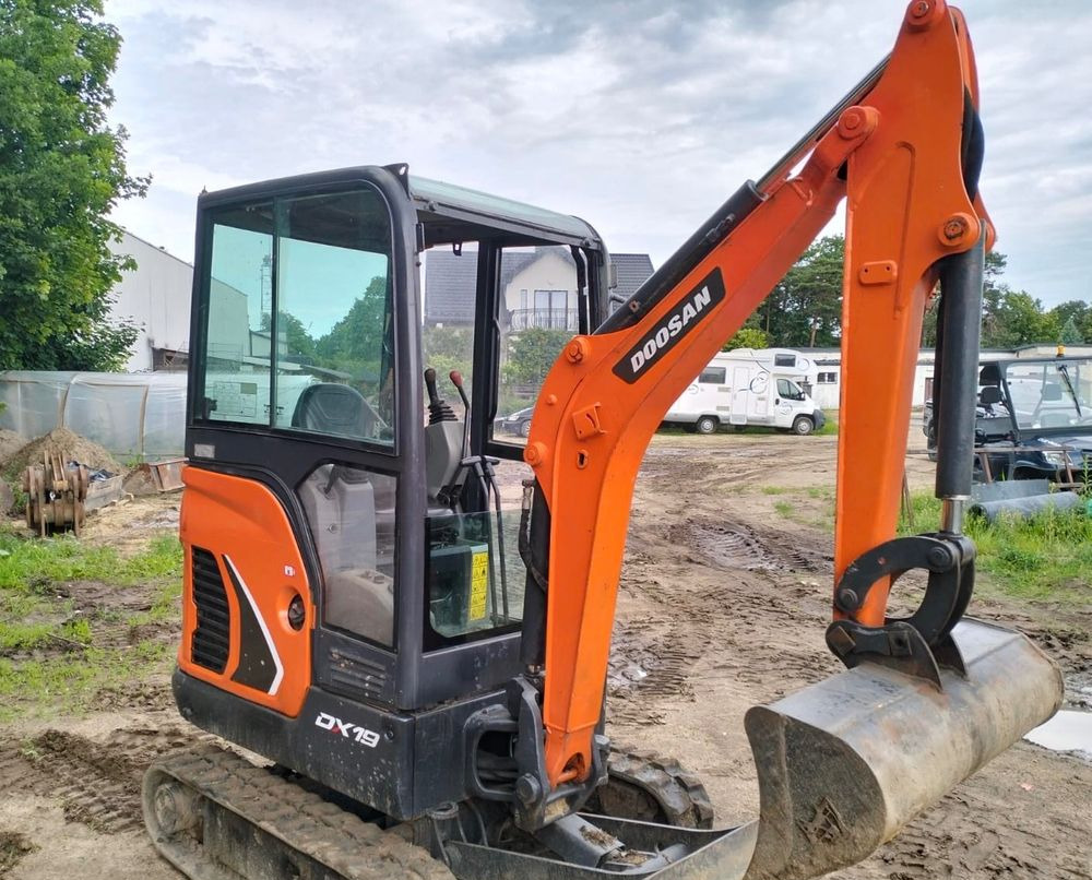 Doosan DX19 - 크롤러 굴삭기 : 사진 1 Doosan DX19 - 크롤러 굴삭기 : 사진 1