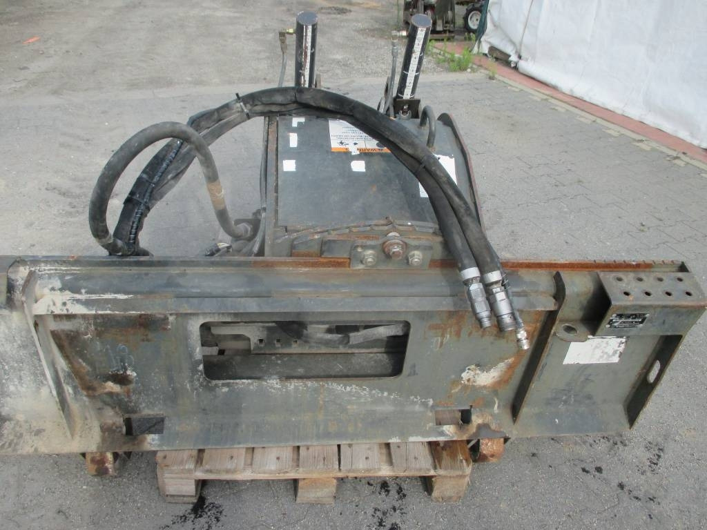 Bobcat 18 PLA - 스크레이퍼 : 사진 1 Bobcat 18 PLA - 스크레이퍼 : 사진 1