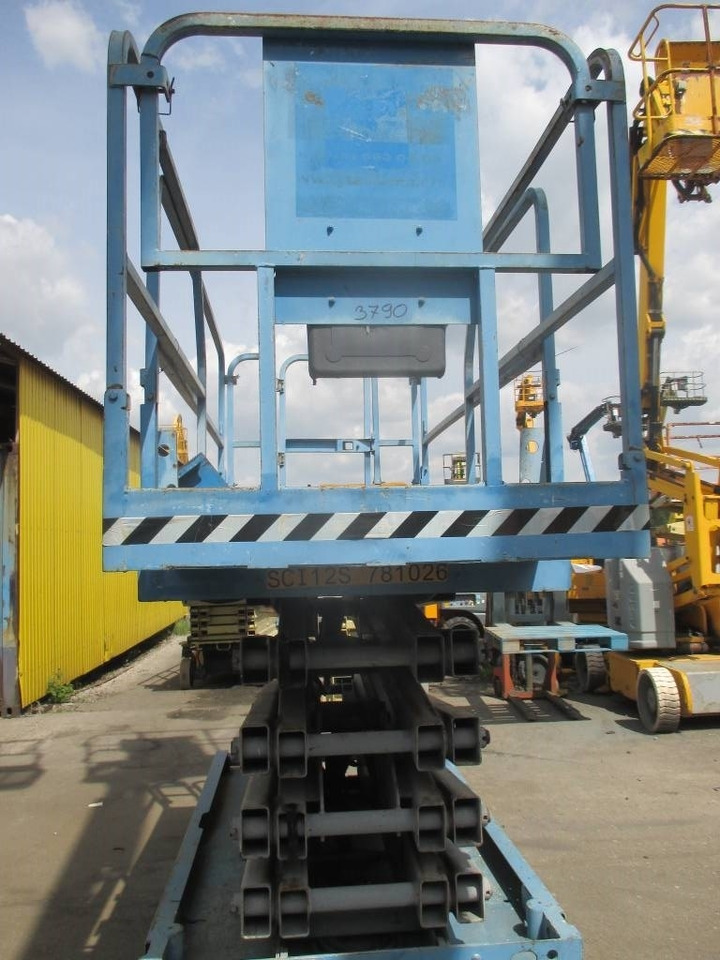 Genie GS 3246 - 시저 리프트 : 사진 3 Genie GS 3246 - 시저 리프트 : 사진 3