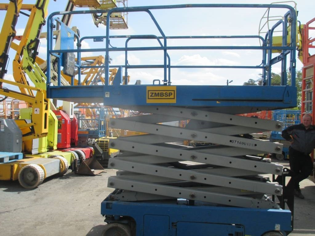 Genie GS 3246 - 시저 리프트 : 사진 5 Genie GS 3246 - 시저 리프트 : 사진 5