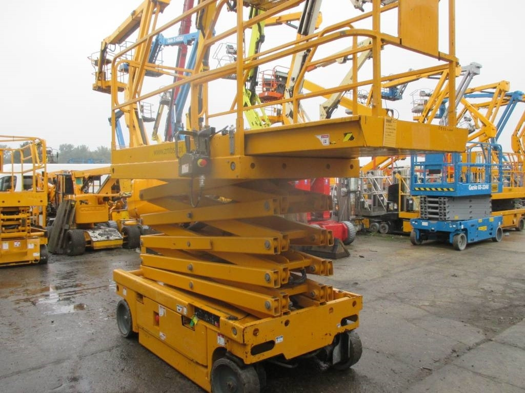 Haulotte Compact 12 - 시저 리프트 : 사진 4 Haulotte Compact 12 - 시저 리프트 : 사진 4