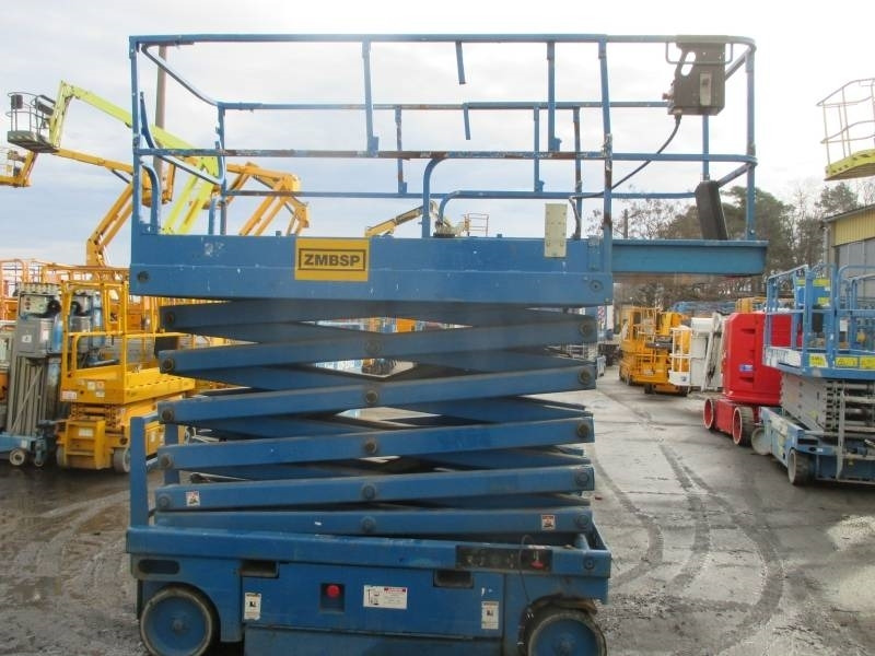 Haulotte Compact 14  - 시저 리프트 : 사진 5 Haulotte Compact 14  - 시저 리프트 : 사진 5