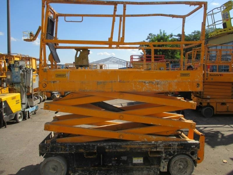 Haulotte Compact 8 - 시저 리프트 : 사진 5 Haulotte Compact 8 - 시저 리프트 : 사진 5