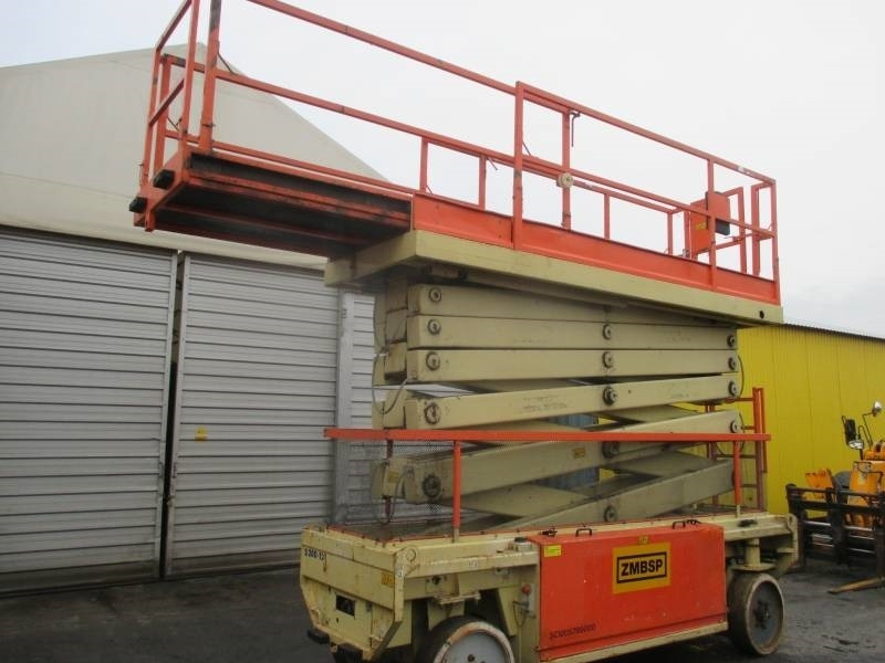 JLG Liftlux 180-12 - 시저 리프트 : 사진 2 JLG Liftlux 180-12 - 시저 리프트 : 사진 2
