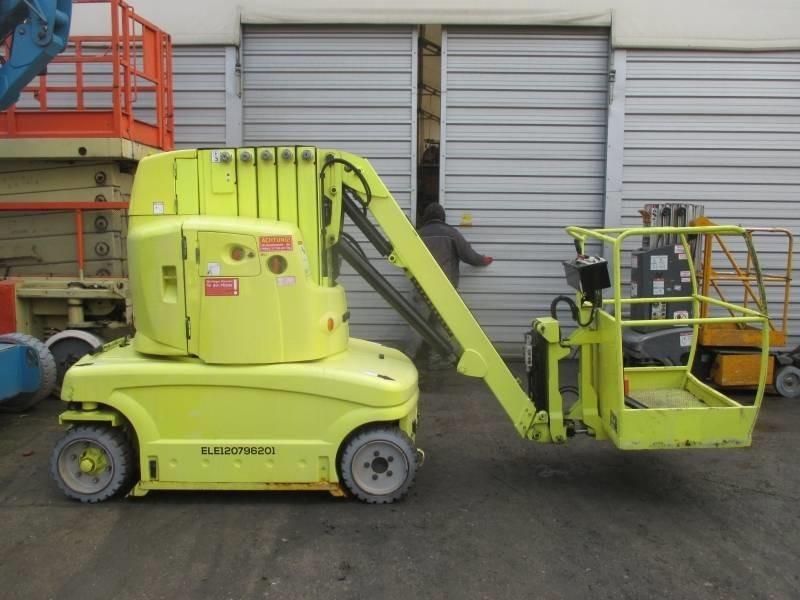 JLG Toucan 1210 - 관절 붐 : 사진 1 JLG Toucan 1210 - 관절 붐 : 사진 1