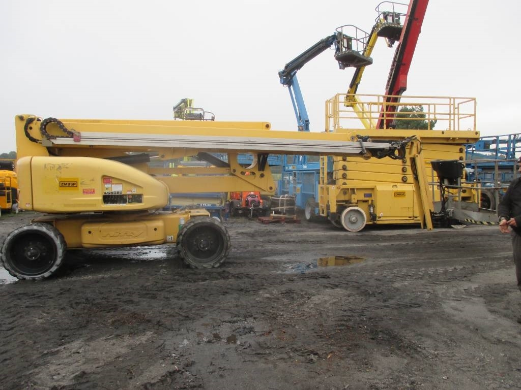 Niftylift HR 28 HYBRID - 관절 붐 : 사진 2 Niftylift HR 28 HYBRID - 관절 붐 : 사진 2