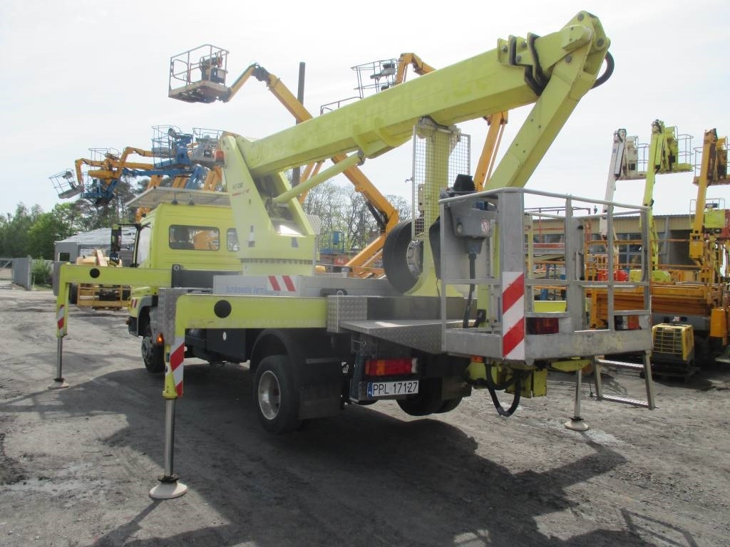 Wumag WT 230 - 트럭 탑재 고가작업 플랫폼 : 사진 5 Wumag WT 230 - 트럭 탑재 고가작업 플랫폼 : 사진 5