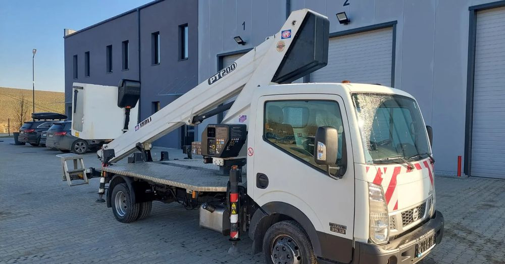 Nissan NT400 CABSTAR podnośnik koszowy ISOLI PT200 - 트럭 탑재 고가작업 플랫폼 : 사진 4 Nissan NT400 CABSTAR podnośnik koszowy ISOLI PT200 - 트럭 탑재 고가작업 플랫폼 : 사진 4
