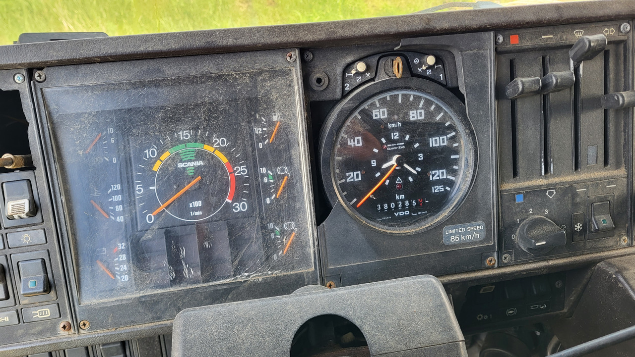 트랙터 유닛 SCANIA R 142 H 6X2 SU KRANU : 사진 14 트랙터 유닛 SCANIA R 142 H 6X2 SU KRANU : 사진 14