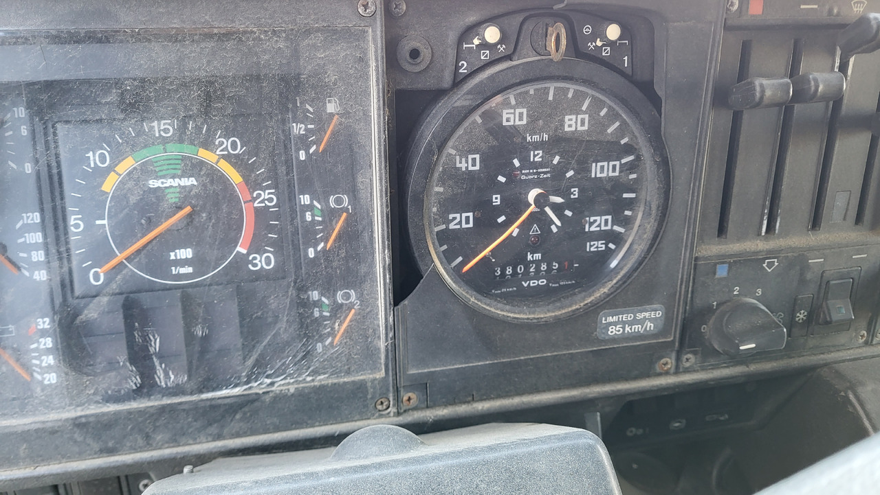 트랙터 유닛 SCANIA R 142 H 6X2 SU KRANU : 사진 32 트랙터 유닛 SCANIA R 142 H 6X2 SU KRANU : 사진 32