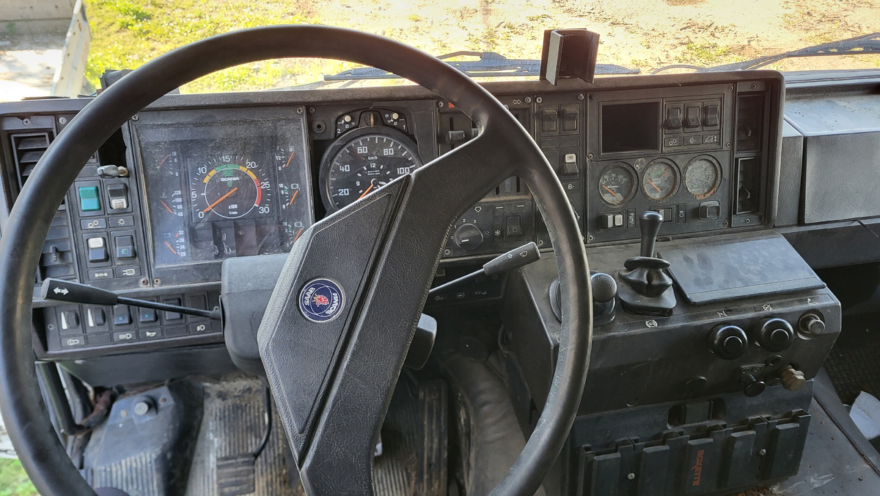 트랙터 유닛 SCANIA R 142 H 6X2 SU KRANU : 사진 34 트랙터 유닛 SCANIA R 142 H 6X2 SU KRANU : 사진 34