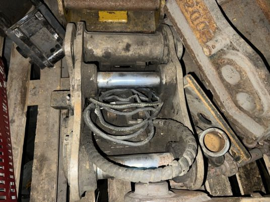 Attache rapide hydraulique Blanchard - 퀵 커플러 : 사진 3 Attache rapide hydraulique Blanchard - 퀵 커플러 : 사진 3