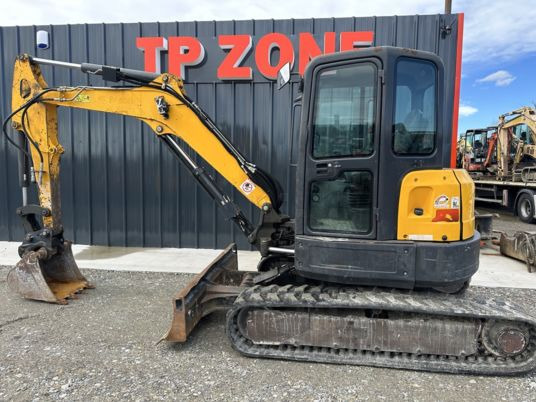 Bobcat E50 - 미니 굴삭기 : 사진 2 Bobcat E50 - 미니 굴삭기 : 사진 2