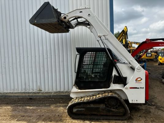 Bobcat T450 à 19900 € HT - 소형 트랙 로더 : 사진 4 Bobcat T450 à 19900 € HT - 소형 트랙 로더 : 사진 4