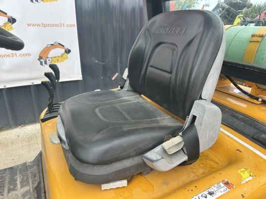 LPG 지게차 Doosan G25E à 10500 € HT : 사진 9
