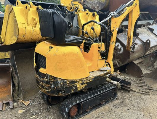 JCB 8008 CTS à 5900€ HT - 미니 굴삭기 : 사진 3 JCB 8008 CTS à 5900€ HT - 미니 굴삭기 : 사진 3