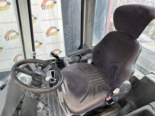 Liebherr New L514 Stéréo Clim à 29 500 € HT - 휠 로더 : 사진 5 Liebherr New L514 Stéréo Clim à 29 500 € HT - 휠 로더 : 사진 5