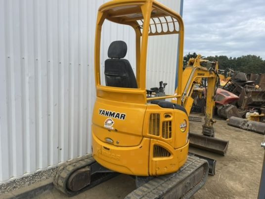 Yanmar VIO20-4 Canopy - 미니 굴삭기 : 사진 3 Yanmar VIO20-4 Canopy - 미니 굴삭기 : 사진 3
