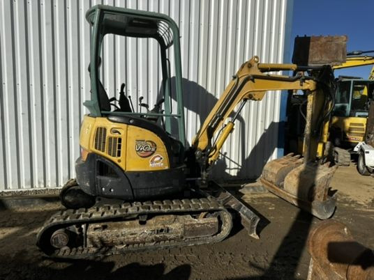 Yanmar VIO25-4 Canopy - 미니 굴삭기 : 사진 3 Yanmar VIO25-4 Canopy - 미니 굴삭기 : 사진 3