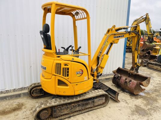 Yanmar Vio20-4 Canopy - 미니 굴삭기 : 사진 2 Yanmar Vio20-4 Canopy - 미니 굴삭기 : 사진 2