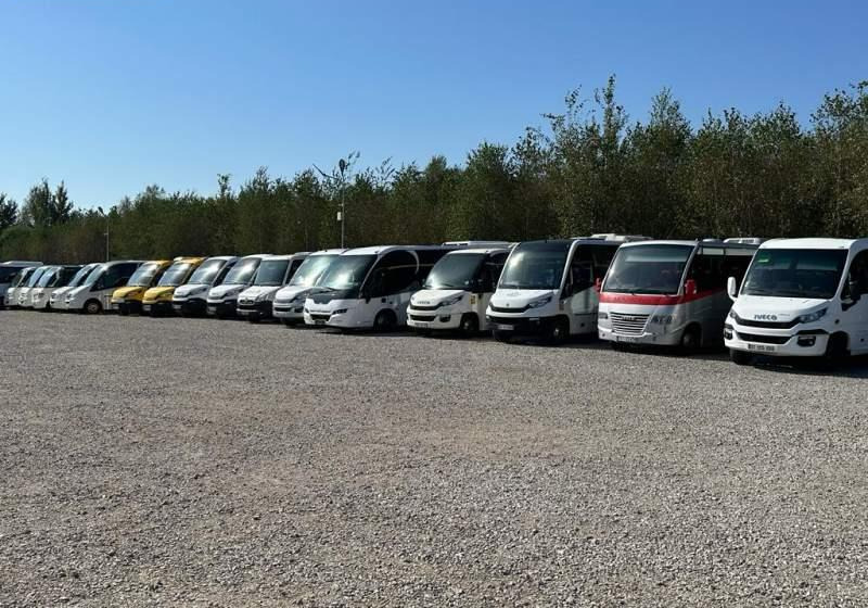 Mercedes-Benz Duży wybór Mercedes, Iveco 30-35 miejsc - 대형 버스 : 사진 1 Mercedes-Benz Duży wybór Mercedes, Iveco 30-35 miejsc - 대형 버스 : 사진 1