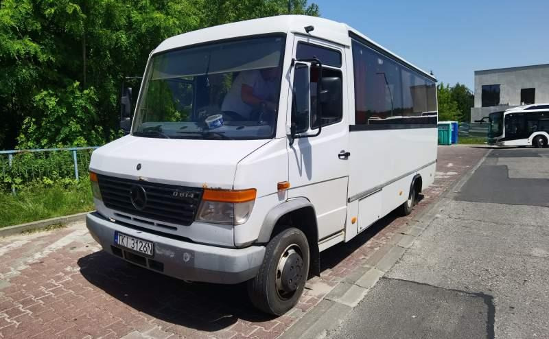 Mercedes-Benz Vario 814D 31+10 - 교외 버스 : 사진 1 Mercedes-Benz Vario 814D 31+10 - 교외 버스 : 사진 1