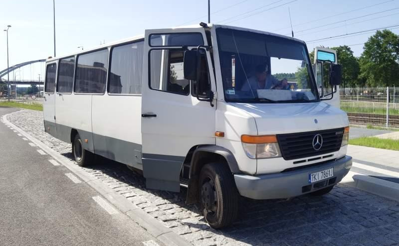 Mercedes-Benz Vario 814D 38+12 - 교외 버스 : 사진 2 Mercedes-Benz Vario 814D 38+12 - 교외 버스 : 사진 2
