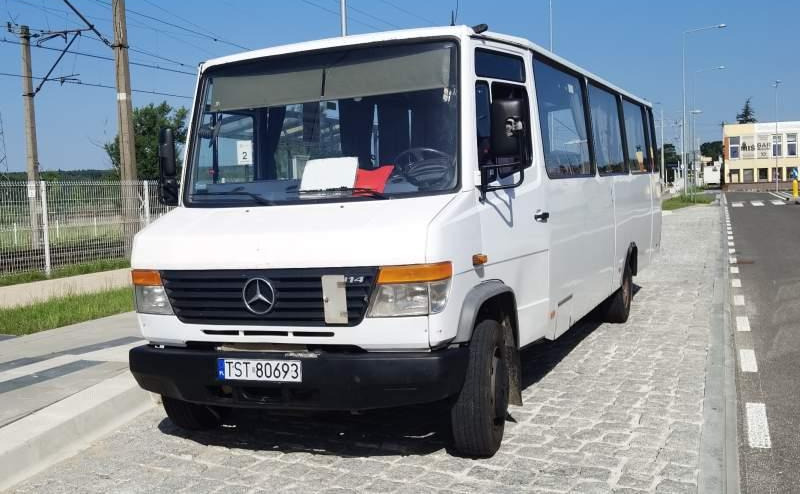 Mercedes-Benz Vario 814D 38+13 - 교외 버스 : 사진 4 Mercedes-Benz Vario 814D 38+13 - 교외 버스 : 사진 4