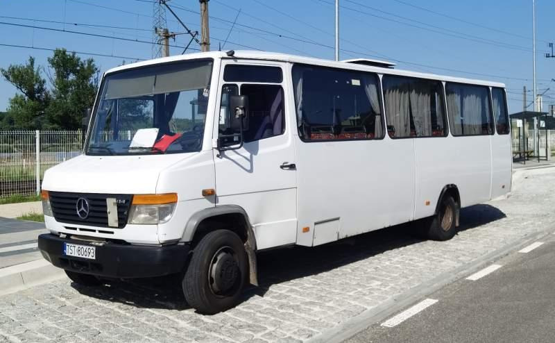 Mercedes-Benz Vario 814D 38+13 - 교외 버스 : 사진 1 Mercedes-Benz Vario 814D 38+13 - 교외 버스 : 사진 1