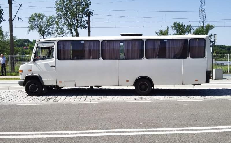 Mercedes-Benz Vario 814D 39+12 - 교외 버스 : 사진 5 Mercedes-Benz Vario 814D 39+12 - 교외 버스 : 사진 5