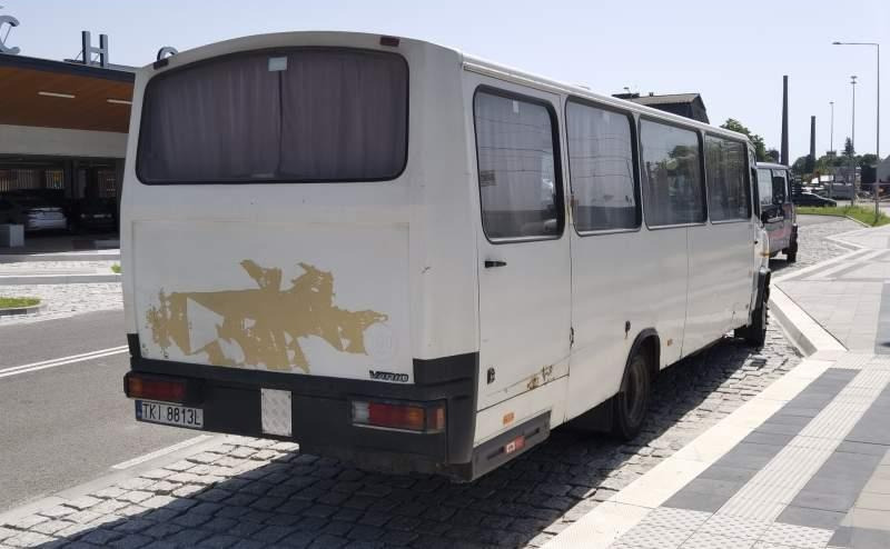 Mercedes-Benz Vario 814D 39+12 - 교외 버스 : 사진 3 Mercedes-Benz Vario 814D 39+12 - 교외 버스 : 사진 3