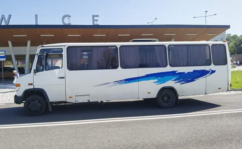 Mercedes-Benz Vario 815D 39+14 - 교외 버스 : 사진 3 Mercedes-Benz Vario 815D 39+14 - 교외 버스 : 사진 3