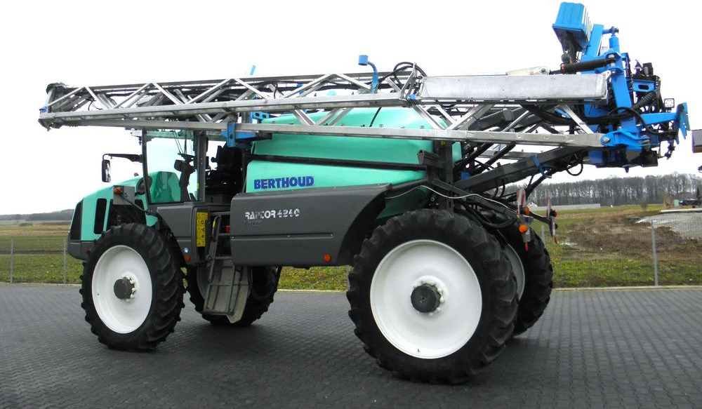 리스  Berthoud Raptor 4240 36 M, GPS Trimble Automatyczne wylaczanie sekcji, Nie Malowany, Stan Bardzo Dobry Berthoud Raptor 4240 36 M, GPS Trimble Automatyczne wylaczanie sekcji, Nie Malowany, Stan Bardzo Dobry : 사진 9