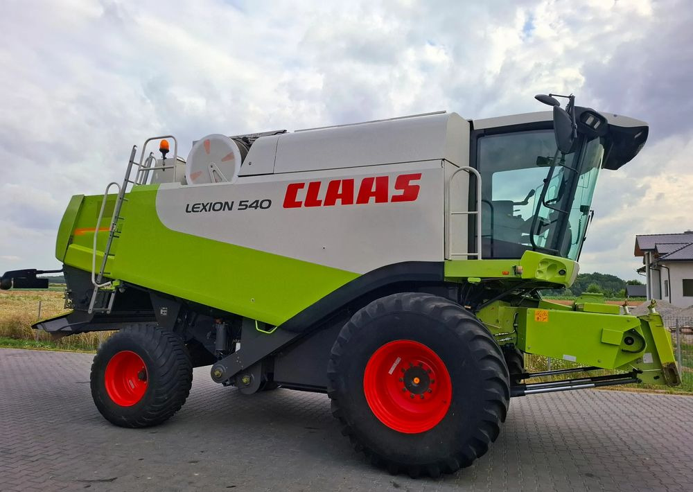 Claas Lexion 540 heder 6.6 m, Nie Malowany, Stan Bardzo Dobry - 목초수확기 : 사진 3 Claas Lexion 540 heder 6.6 m, Nie Malowany, Stan Bardzo Dobry - 목초수확기 : 사진 3