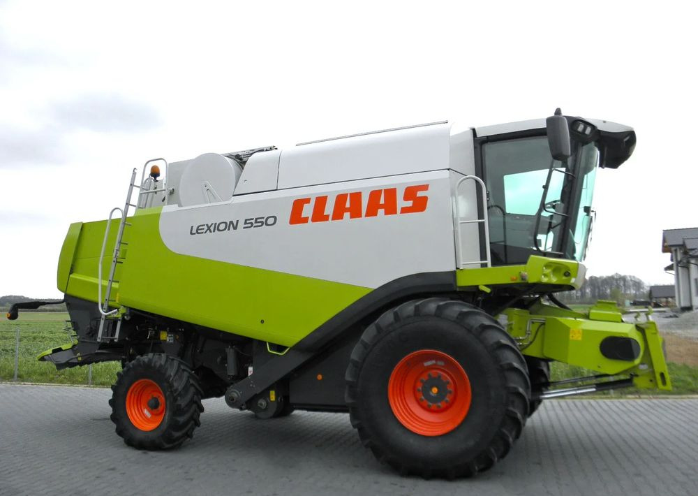 Claas Lexion 550 2008 Rok, Nowsza Wersja, Nie Malowany, Stan Idealny - 목초수확기 : 사진 4 Claas Lexion 550 2008 Rok, Nowsza Wersja, Nie Malowany, Stan Idealny - 목초수확기 : 사진 4