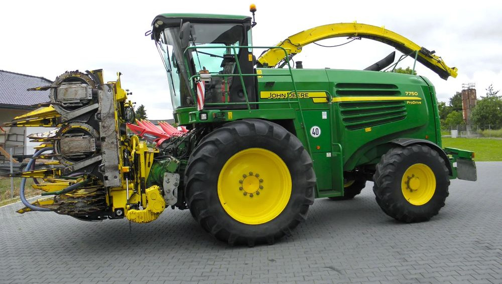 John Deere 7750 ProDrive 2008 Rok, +Kemper 375, +podbieracz do traw, Nie Malowany, Stan Bardzo Dobry - 견인식 목초수확기 : 사진 4 John Deere 7750 ProDrive 2008 Rok, +Kemper 375, +podbieracz do traw, Nie Malowany, Stan Bardzo Dobry - 견인식 목초수확기 : 사진 4