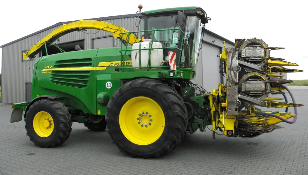 John Deere 7750 ProDrive 2008 Rok, +Kemper 375, +podbieracz do traw, Nie Malowany, Stan Bardzo Dobry - 견인식 목초수확기 : 사진 5 John Deere 7750 ProDrive 2008 Rok, +Kemper 375, +podbieracz do traw, Nie Malowany, Stan Bardzo Dobry - 견인식 목초수확기 : 사진 5