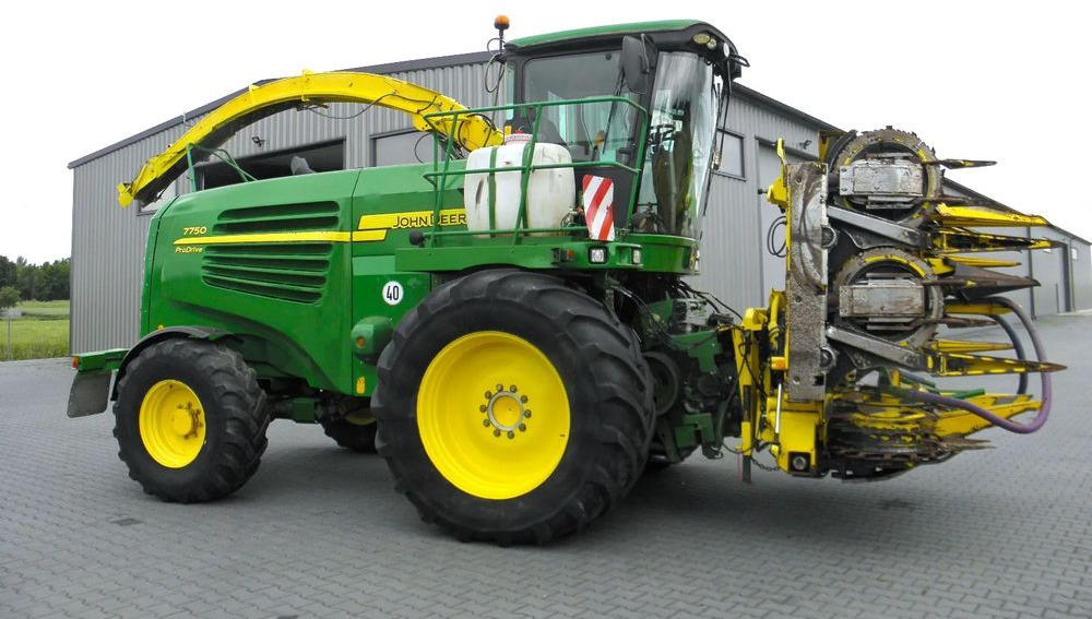 John Deere 7750 ProDrive 2008 Rok, +Kemper 375, +podbieracz do traw, Nie Malowany, Stan Bardzo Dobry - 견인식 목초수확기 : 사진 3 John Deere 7750 ProDrive 2008 Rok, +Kemper 375, +podbieracz do traw, Nie Malowany, Stan Bardzo Dobry - 견인식 목초수확기 : 사진 3