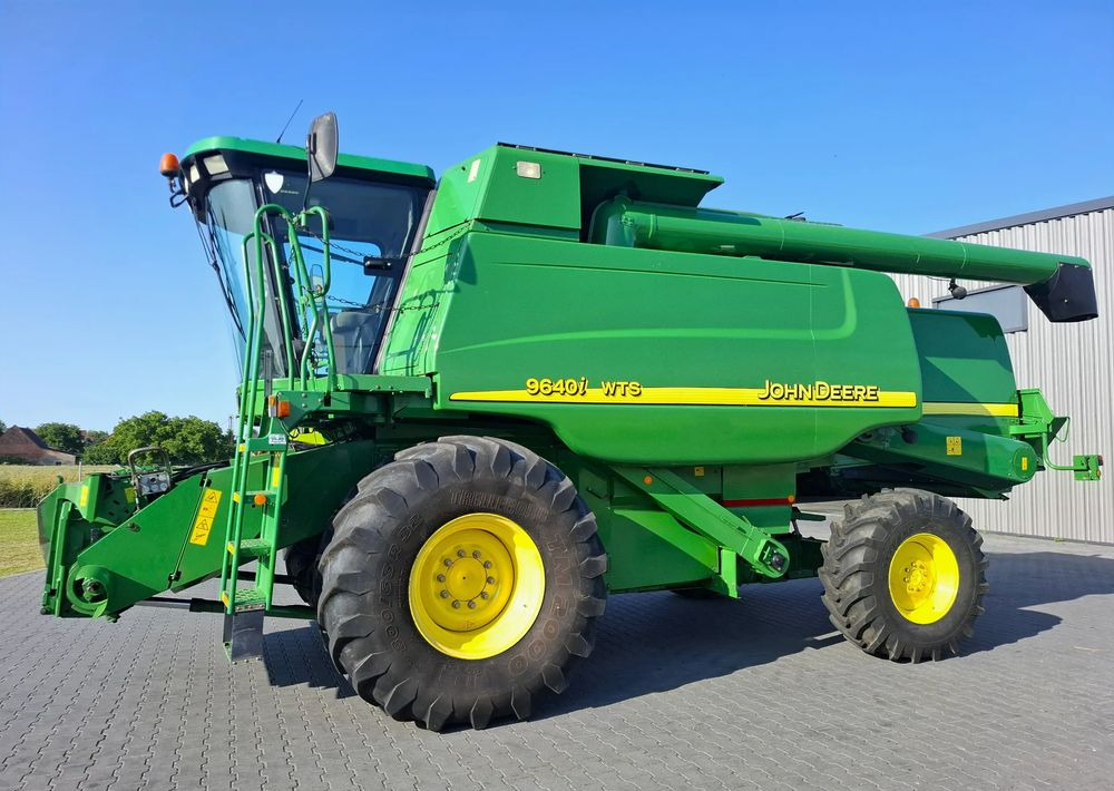 John Deere WTS 9640i 2005 Rok, heder 6,1m, Stol do rzepaku, Nie Malowany, Stan Bardzo Dobry - 목초수확기 : 사진 1 John Deere WTS 9640i 2005 Rok, heder 6,1m, Stol do rzepaku, Nie Malowany, Stan Bardzo Dobry - 목초수확기 : 사진 1