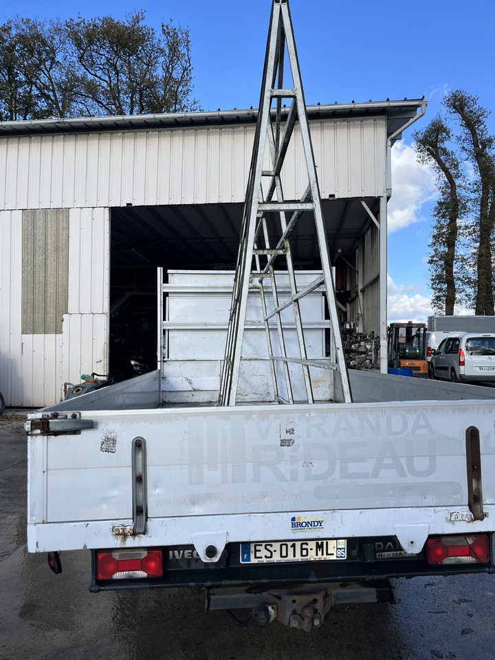 플랫베드 밴 IVECO Daily 35-180 35c18 plateau : 사진 7 플랫베드 밴 IVECO Daily 35-180 35c18 plateau : 사진 7