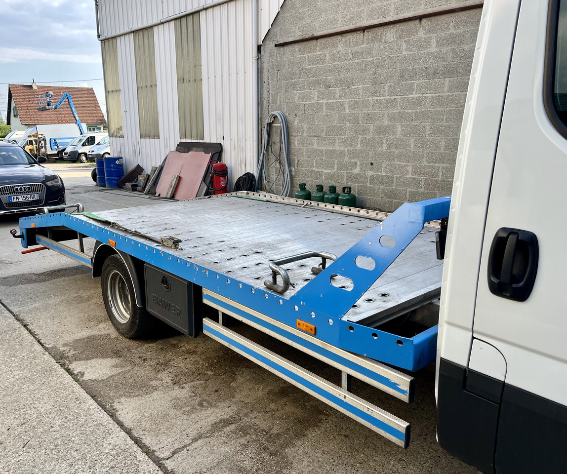 Iveco Daily 35-180 plateau dépannage dépanneuse porte voiture - 플랫베드 밴 : 사진 4 Iveco Daily 35-180 plateau dépannage dépanneuse porte voiture - 플랫베드 밴 : 사진 4