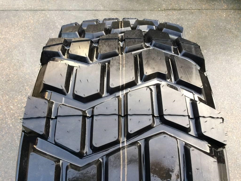 Michelin 525/65R20.5 XS - NEW - 타이어 농업용 기계 용 : 사진 2 Michelin 525/65R20.5 XS - NEW - 타이어 농업용 기계 용 : 사진 2