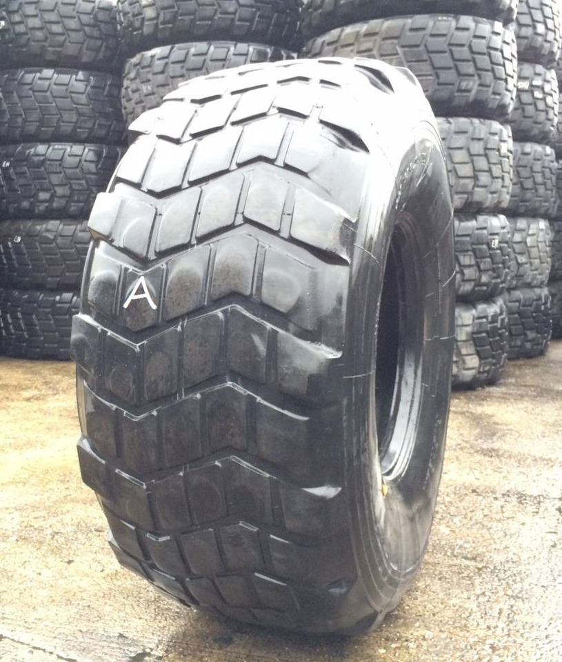 Michelin 525/65R20.5 XS - USED A 40% - 타이어 농업용 기계 용 : 사진 1 Michelin 525/65R20.5 XS - USED A 40% - 타이어 농업용 기계 용 : 사진 1