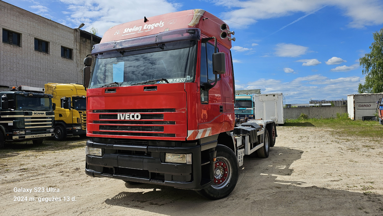 IVECO 240E42 6x2 - 후크 리프트 트럭 : 사진 2 IVECO 240E42 6x2 - 후크 리프트 트럭 : 사진 2