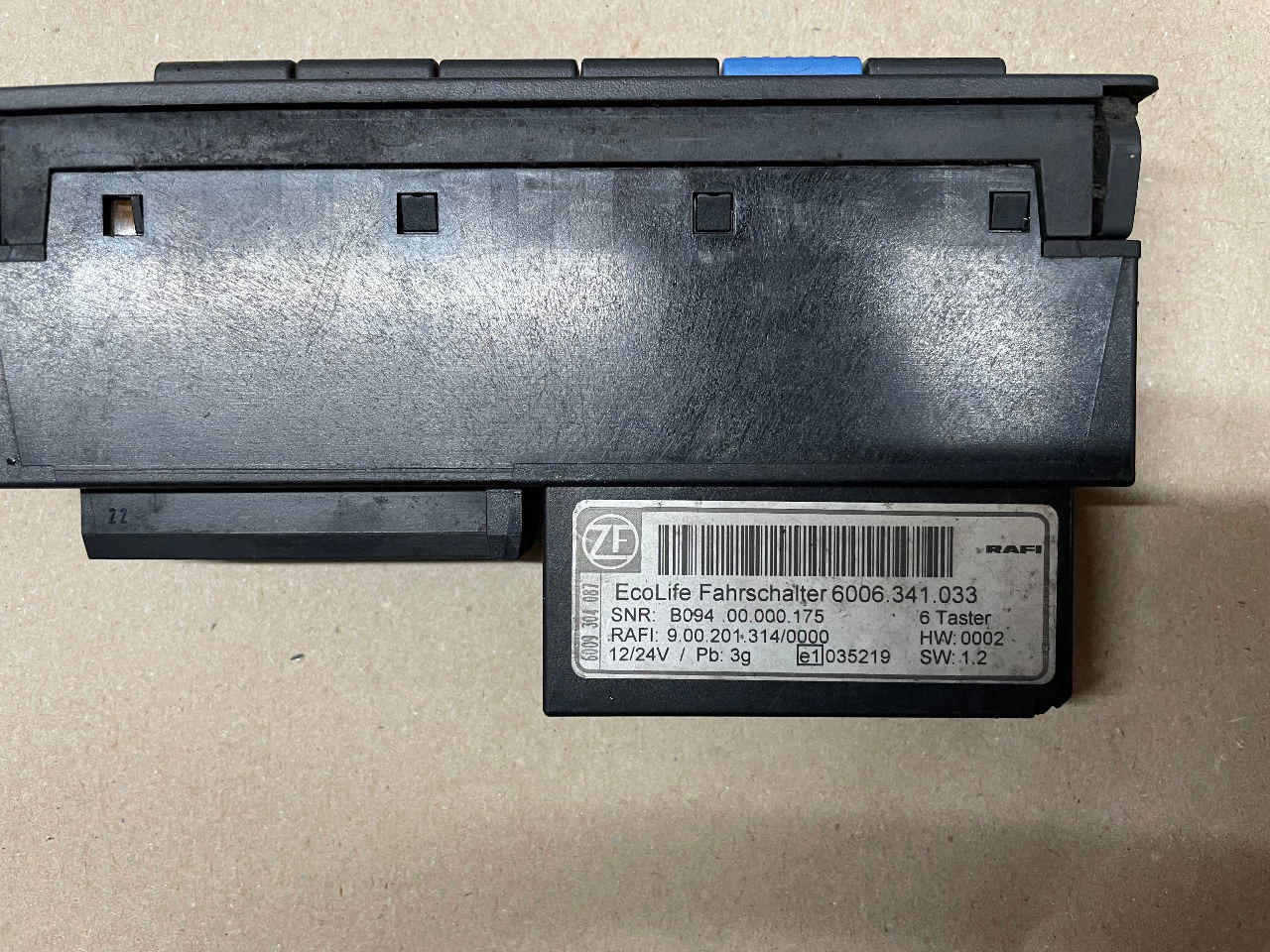 ZF ZF Ecolife Fahrschalter Gangwahlschalter 6006.341.033 6006.341.027 Schalter - 전기 설비 버스 용 : 사진 4 ZF ZF Ecolife Fahrschalter Gangwahlschalter 6006.341.033 6006.341.027 Schalter - 전기 설비 버스 용 : 사진 4