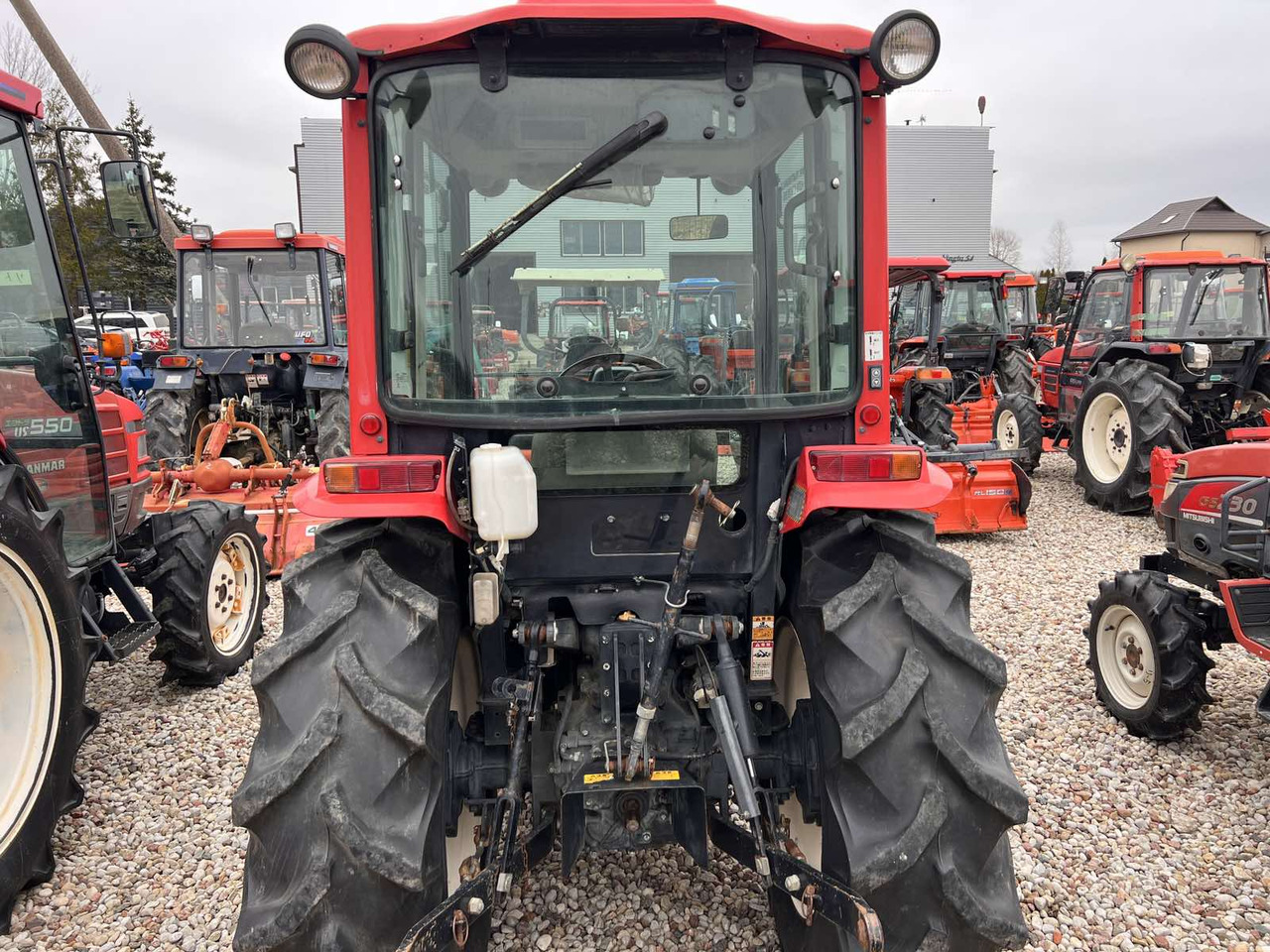 Yanmar EG334 - 스트래들 트랙터 : 사진 4 Yanmar EG334 - 스트래들 트랙터 : 사진 4