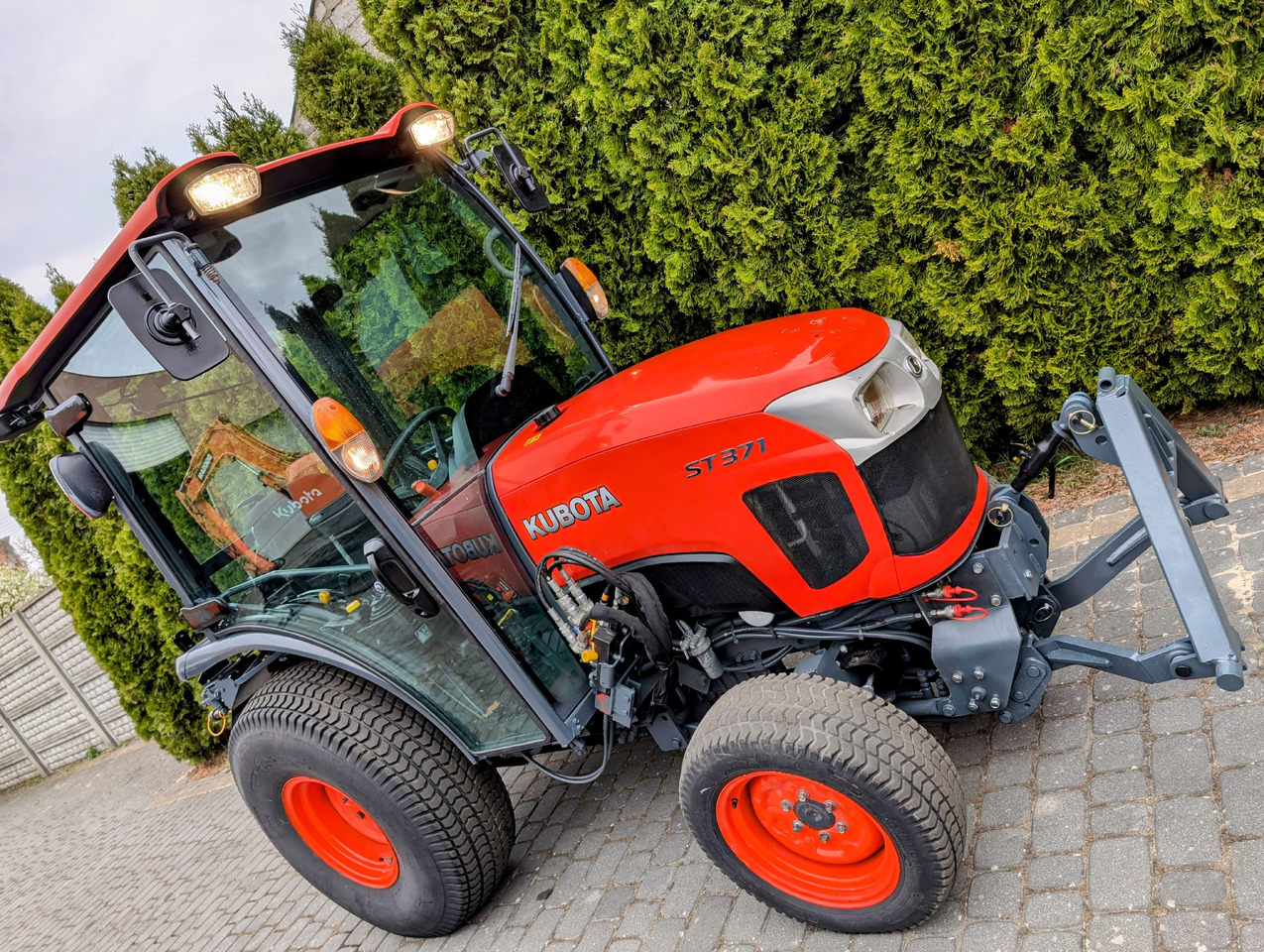Kubota ST371 - 농업용 기계 : 사진 4 Kubota ST371 - 농업용 기계 : 사진 4